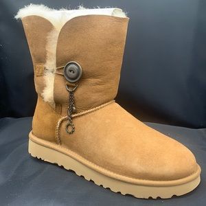 NEW UGG Azalea Charm